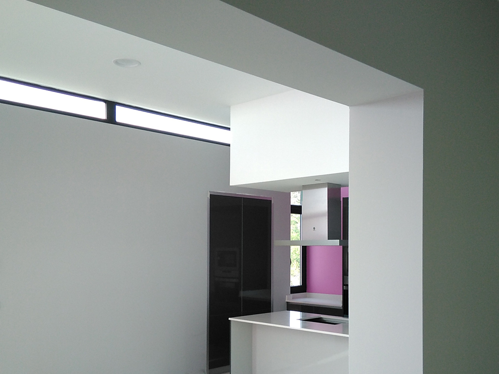 bembrive-007-interior-sala-cocina-vivienda-casa-moderna-vigo-arquitecto-voladizos