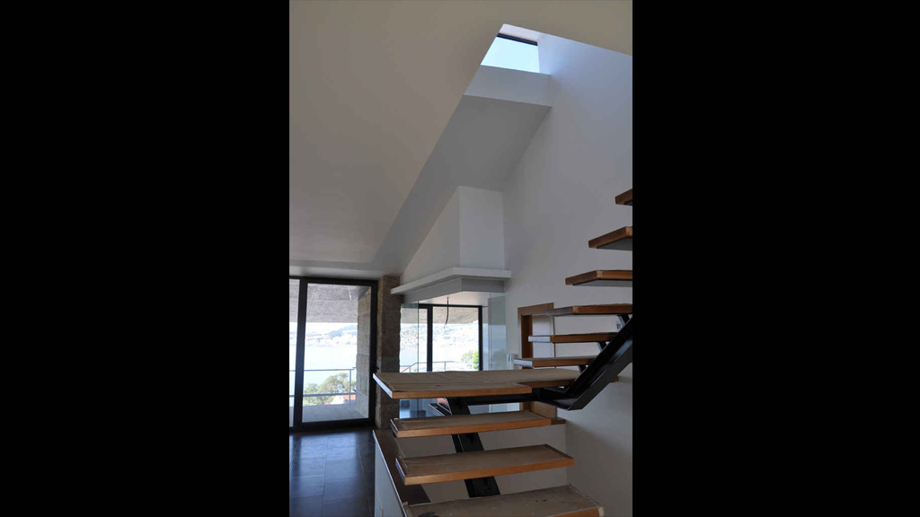 fanequeira 007 escalera doble altura metalica madera moaña