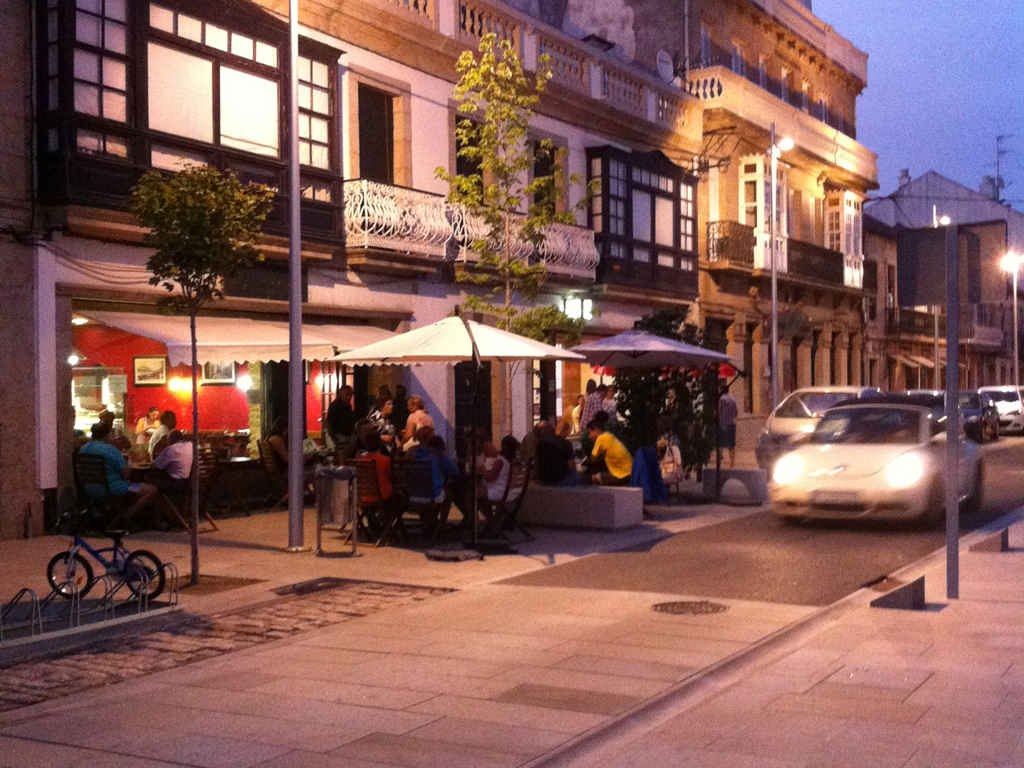 baiona-calle-peatonal-sabaris-arquitectos-diseno-urbano