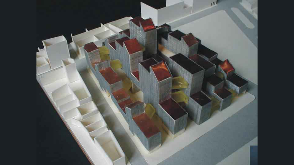 2012<br/>Seleccionado entre as 120 mellores propostas para catálogo “ Arquia/Proxima 2012” organizada pola Fundacion Caja de Arquitectos.<br/>2002<br/>Proxecto “80 Habitações em Matosinhos” <br/>